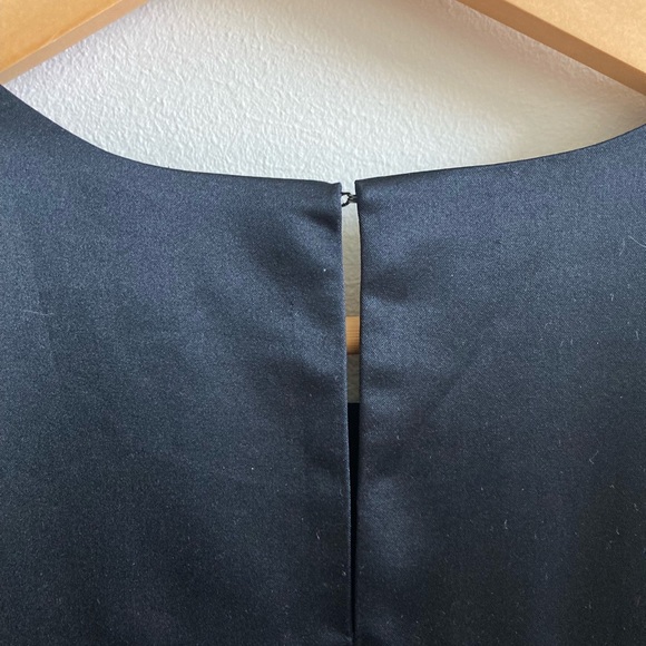 Horizontal Blocked Blouse - Picture 4 of 5